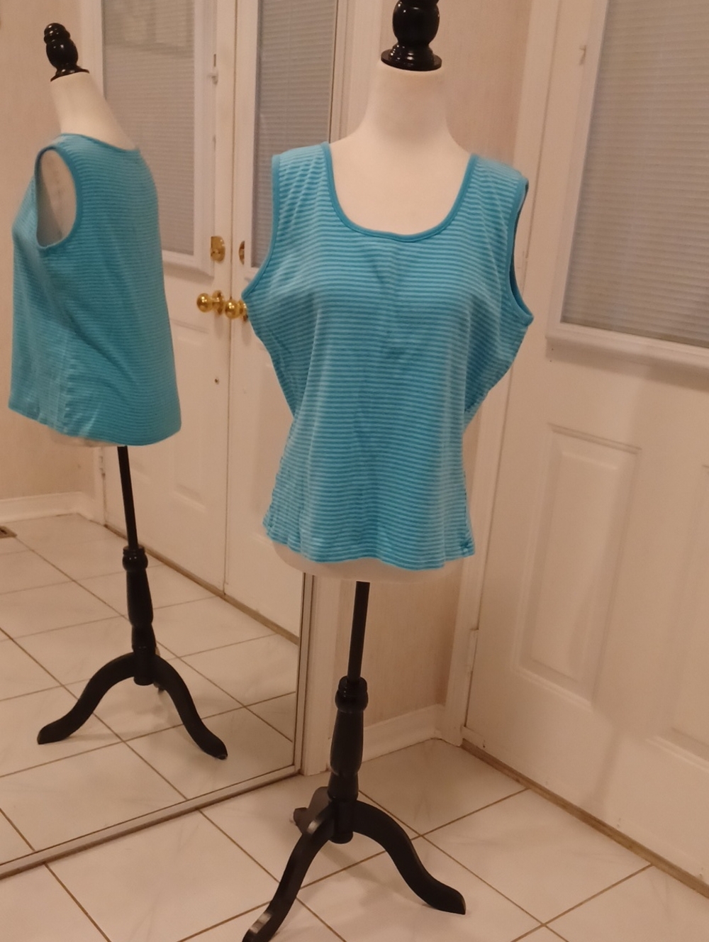 4/$30 Aqua Striped Scoop Neck Tank Top - Size Large